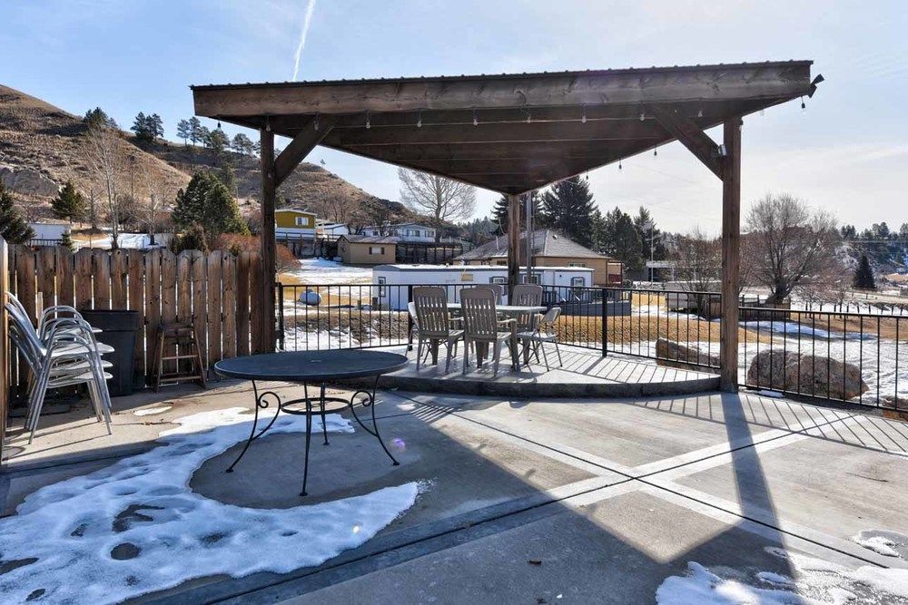 The Dam Bar : 8030 Canyon Ferry Rd, Helena, MT 59602